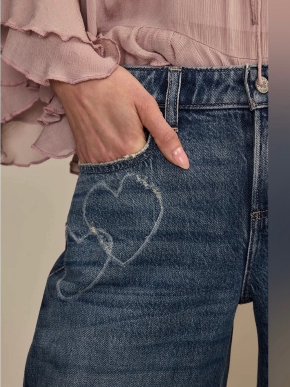 Lucky Baggy Wide-Leg Heart-Print Jeans - Picture 5 of 10